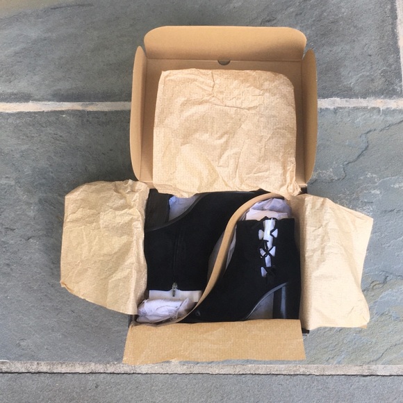 Brand New Frye Amy Side Ghillie Boots - Picture 5 of 13